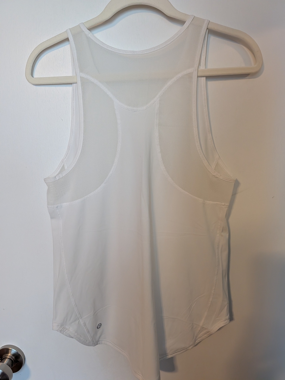 Lululemon White Women's Active Tank Top - Comfortable Lightweight Performance - Picture 3 of 3